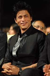 Shahrukh Khan at 17th Annual STAR Screen Awards