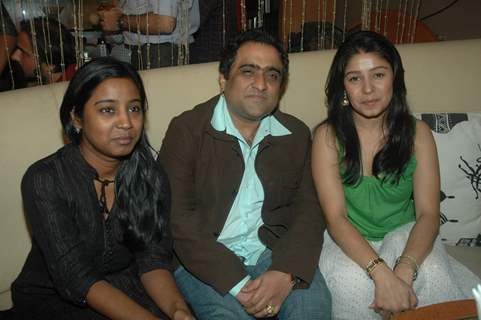 Kunal Ganjawal and Sunidhi Chauhan in Yeh Saali Zindagi music launch at Marimba Lounge. .