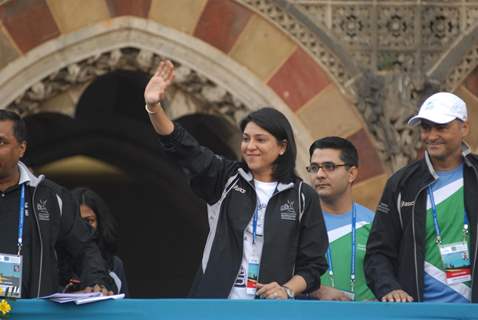 Priya Dutt at Standard Chartered Mumbai Marathon 2011