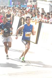 Siddharth Mallya taking part in Standard Chartered Mumbai Marathon 2011