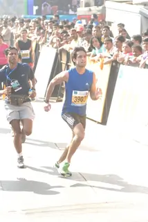 Siddharth Mallya taking part in Standard Chartered Mumbai Marathon 2011