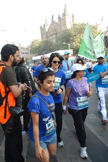 Yana Gupta at Standard Chartered Mumbai Marathon 2011