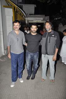 Aamir Khan at 'Dhobi Ghat' screening with Rajkumar Hirani and Rakeysh Omprakash Mehra. .