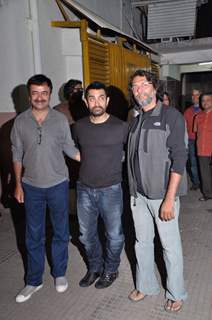Aamir Khan at 'Dhobi Ghat' screening with Rajkumar Hirani and Rakeysh Omprakash Mehra. .
