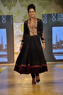 Sameera Reddy walk the ramp at Mizwan Show. .