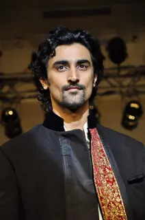 Kunal Kapoor walk the ramp at Mizwan Show. .