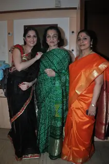 Gracy Singh and Asha Parekh at Classical Concert