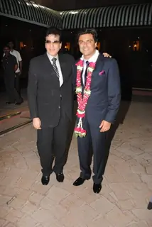 Jeetendra at Sameer Soni and Neelam Kothari's wedding ceremony
