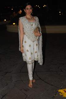 Karisma Kapur at Sameer Soni and Neelam Kothari's wedding ceremony