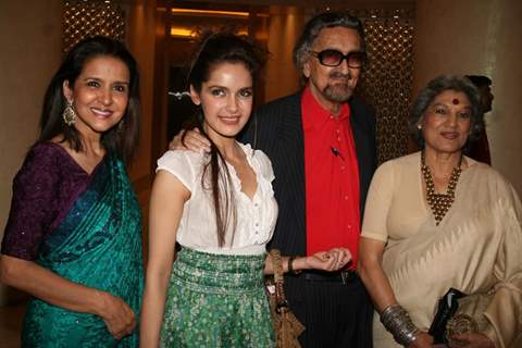 Shazahn Padamsee and Dolly Thakore in Shabana Azmi's charity show 'Mizwan Sonnets in fabric'