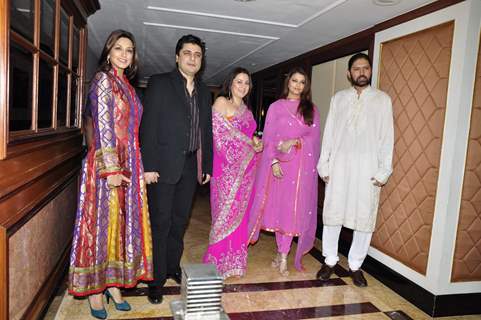 Aishwarya Rai, Sonali Bendre, Goldie Behl and Shristi Arya in Sameer Soni and Neelam's wedding recep