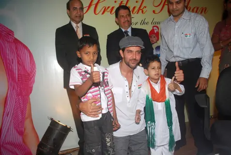 Hrithik Roshan at the launch of 'Save a heart' campaign by SevenHills