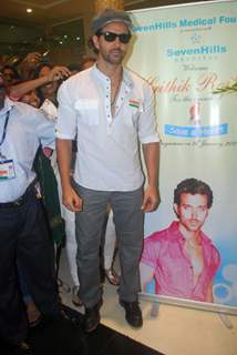 Hrithik Roshan at the launch of 'Save a heart' campaign by SevenHills