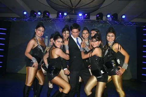 Shah Rukh Khan at 'Zor Ka Jhatka' bash at JW Marriott Hotel in Mumbai