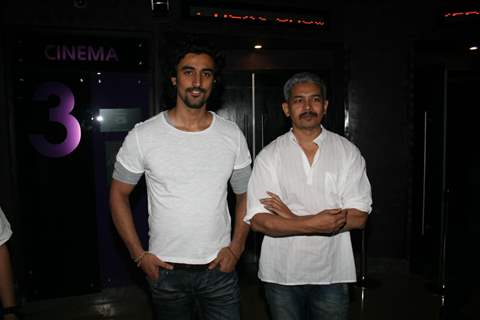 Atul Kulkarni and Kunal Kapoor at 'Rang De Basanti' team celebrates its 5th year with special screen