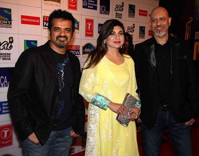 Alka Yagnik, Ehsaan Noorani and Loy Mendosa at Mirchi Music Awards 2011 at BKC