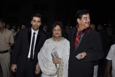 Karan Johar and Shatrughan Sinha at filmfare red carpet. .