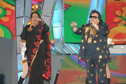 Bappi Lahiri and Usha Uthup at Mirchi Music Awards 2011 at BKC