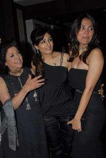 Raveena Tandon and Lara Dutta for Ritu Kumar fashion show at Taj land's End, Bandra in Mumbai