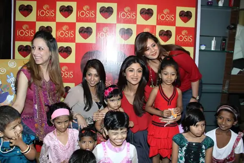 Shilpa Shetty at IOSIS event with underprivileged children