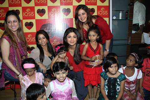 Shilpa Shetty at IOSIS event with underprivileged children