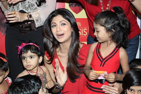 Shilpa Shetty at IOSIS event with underprivileged children