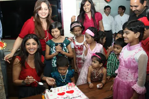 Shilpa Shetty at IOSIS event with underprivileged children