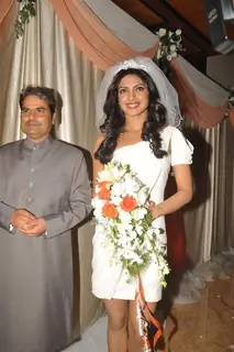 Priyanka Chopra and Vishal Bharadwaj at '7 Khoon Maaf' Press Conference
