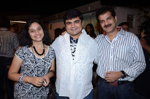 Deven Bhojwani, Jamnadas Majethia and Kishori Godbole at the launch of Mrs.Tendulkar