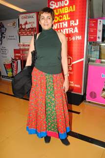 Deepa Sahi at Premiere of 'Utt Pataang' movie