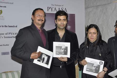 Karan Johar unveils Gurudutt's Pyaasa book at Olive Mumbai. .