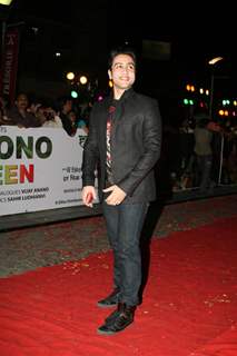 Celebs at Dev Anand’s old classic film “Hum Dono” premiere at Cinemax Versova