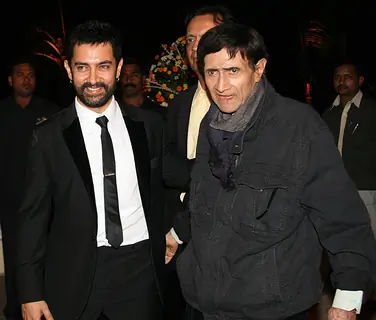 Aamir with Dev Anand at Imran Khan and Avantika Malik's Wedding Reception Party at Taj Land's End