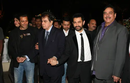 Aamir and Salman with Dilip Kumar and Shatrughan at Imran Khan and Avantika Malik Wedding Reception