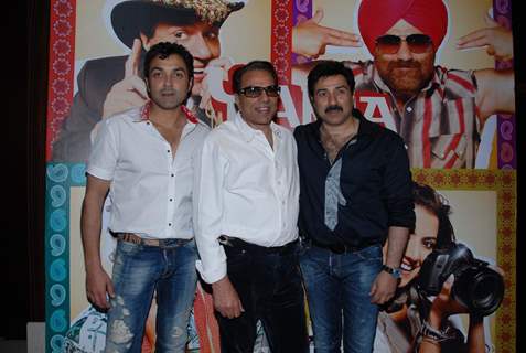 Bobby Deol, Dharmendra and Sunny Deol celebrate Yamala Pagla Deewana success party at Novotel. .