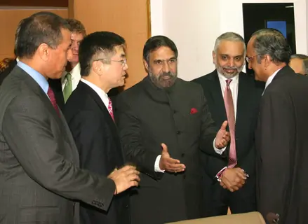 Union Minister for Commerce and Industry Anand Sharma and US Commerce Secretary Gary Locke with indian industrialist in New Delhi on Mon 7 Feb 2011. .