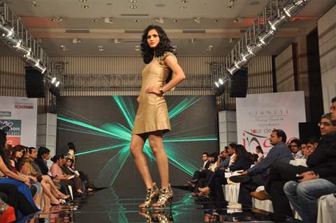 Models walk the ramp for Gitanjali Cyclothon Fashion Show 2011