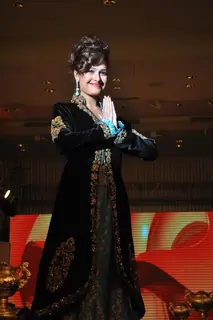 Yuvika Choudhary walk the ramp for Gitanjali Cyclothon Fashion Show 2011