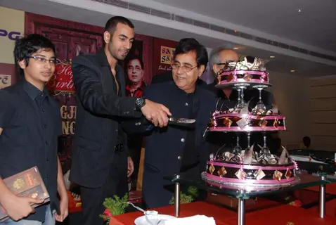 Jagjit Singh's 70th birthday at Mayfair rooms. .