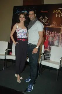 Akshay & Anushka promote Patiala House at Nyootv event at Novotel. .