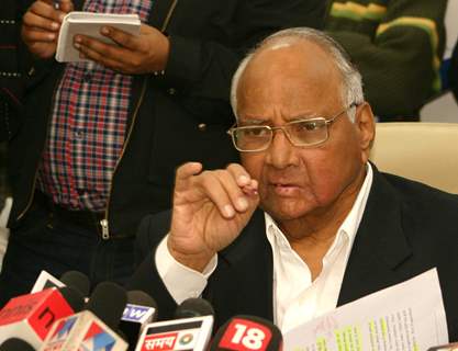 Union Minister for Agriculture and Food Processing Industries Sharad Pawar briefing the media on 2nd advance estimates of crop production in New Delhi on Wed 9 Feb 2011. .