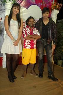 Shaleen, Daljit and Omkar Das at Taz's film 'Chal Joothey' mahurat, Blue Waters in Mumbai. .