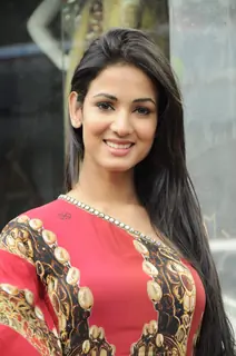 Sonal Chauhan at Samsara Harpers Bazaar 'Shades of Spring' event at kemps Corner. .