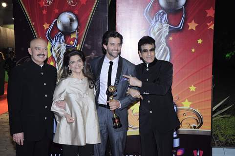 Rakesh Roshan, Hrithik Roshan and Jeetendra at Global Indian film and Television awards at Yash Raj studios in Mumbai.  .