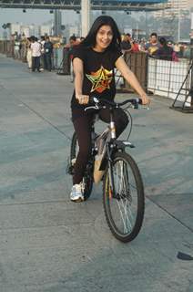 F.A.L.T.U stars Pooja Gupta at Mumbai Cyclothon at Bandra. .