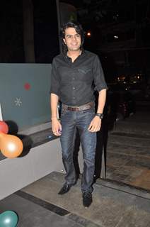 Manish Paul at Birthday bash of TV actor Parul Chaudhary, Amboli