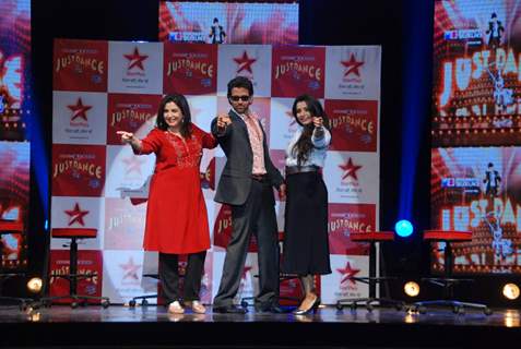 Hrithik Roshan, Farah Khan and Vaibhavi Merchant at the launch of Just Dance Show at Filmistan. .