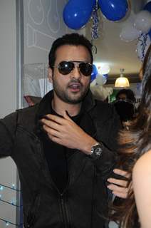 Rohit Roy at launch of Nature Basket at Juhu