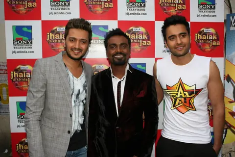 F.A.L.T.U movie Celebs on the sets of Jhalak Dikhla Jaa at Filmistan