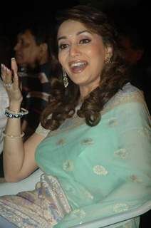 Madhuri at Juhu Hamara festival at Kaifi Azmi Park. .